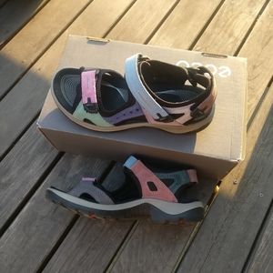 Ecco Yucatan Sandal / outdoor / retro / chunky